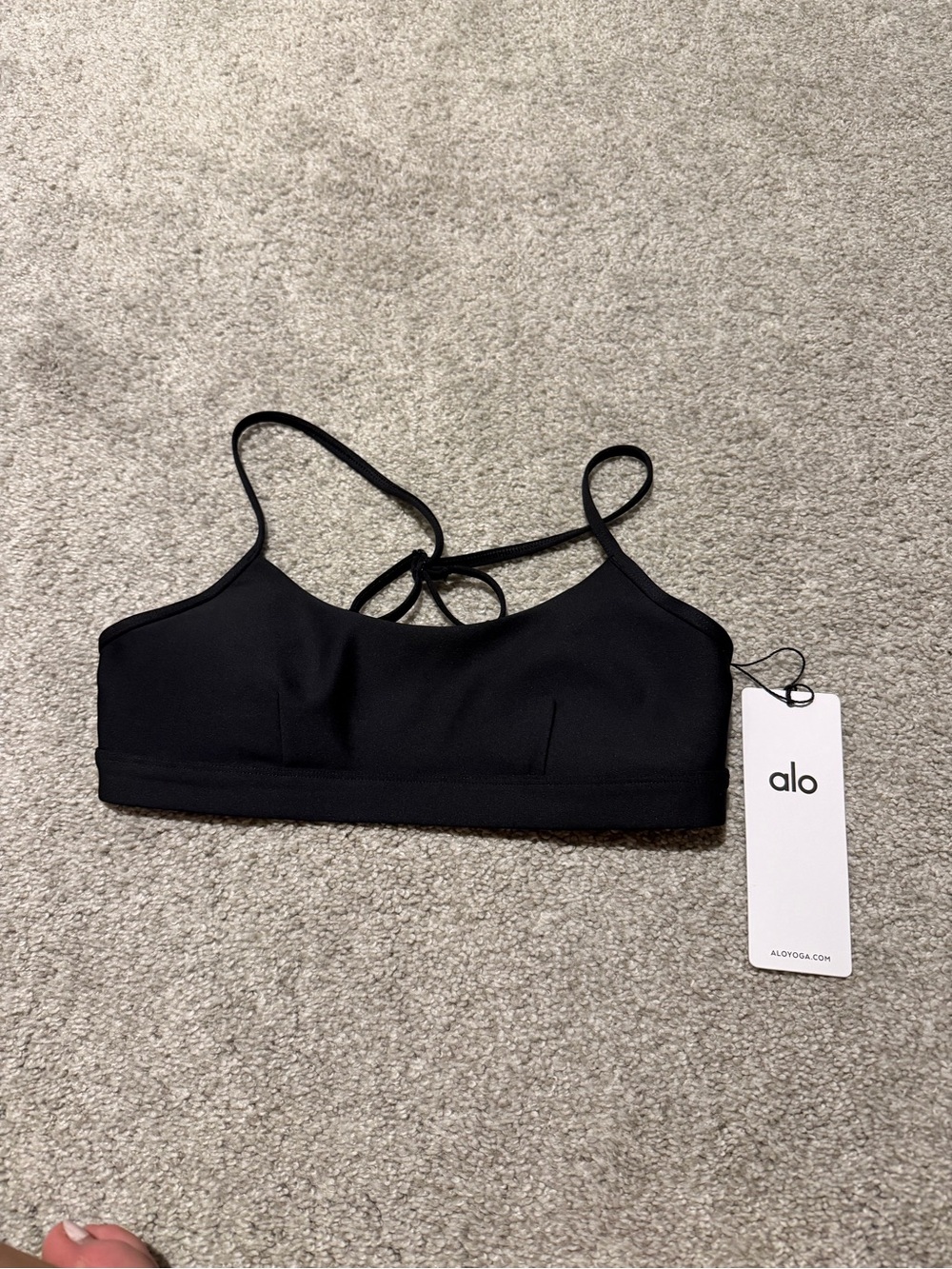 Alo Yoga Airlift Intrigue Bra NWT - Picture 3 of 7